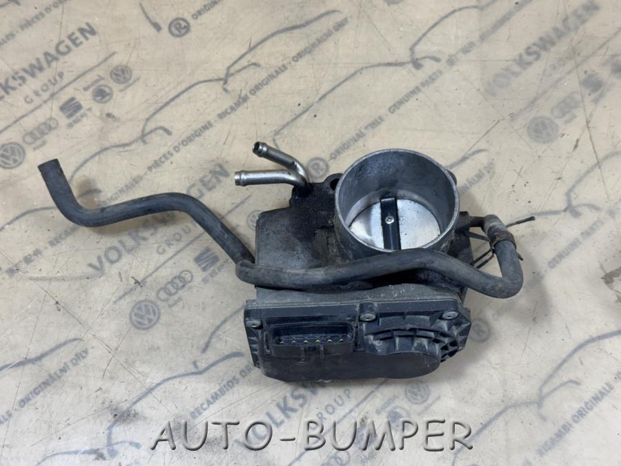 Toyota Camry Дроссельная заслонкa  2203028071