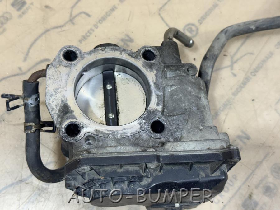 Toyota Camry Дроссельная заслонкa  2203028071