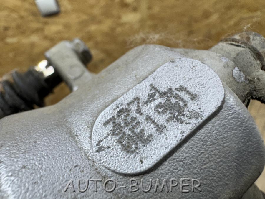 Toyota Camry 40 Суппорт Задний левый 4785033210