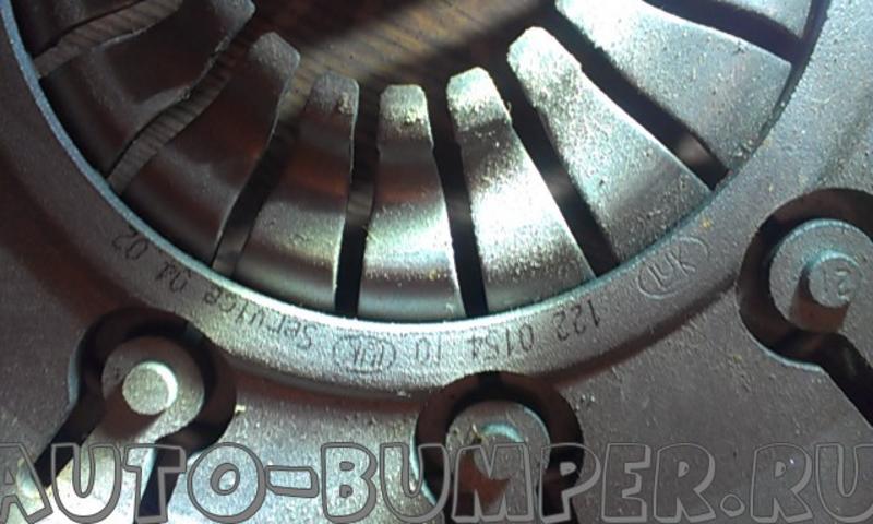 Нажимной диск сцепления LuK 122015410