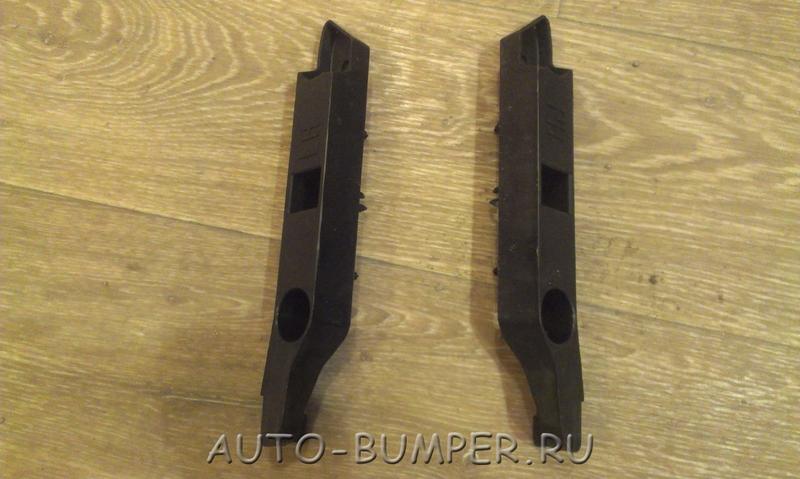 Ford Focus 2 2008- Крепление переднего бампера 1521605, 1521607