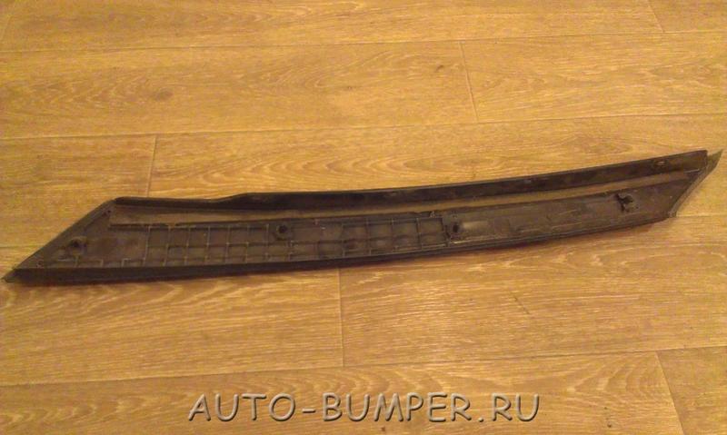 Skoda Fabia 2007- Молдинг лобового стекла левый  5J6853263A