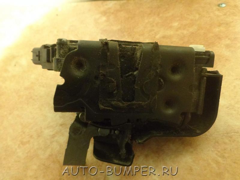 Ford Focus 2 2005- Замок двери задней правый 4M5AA26412BE