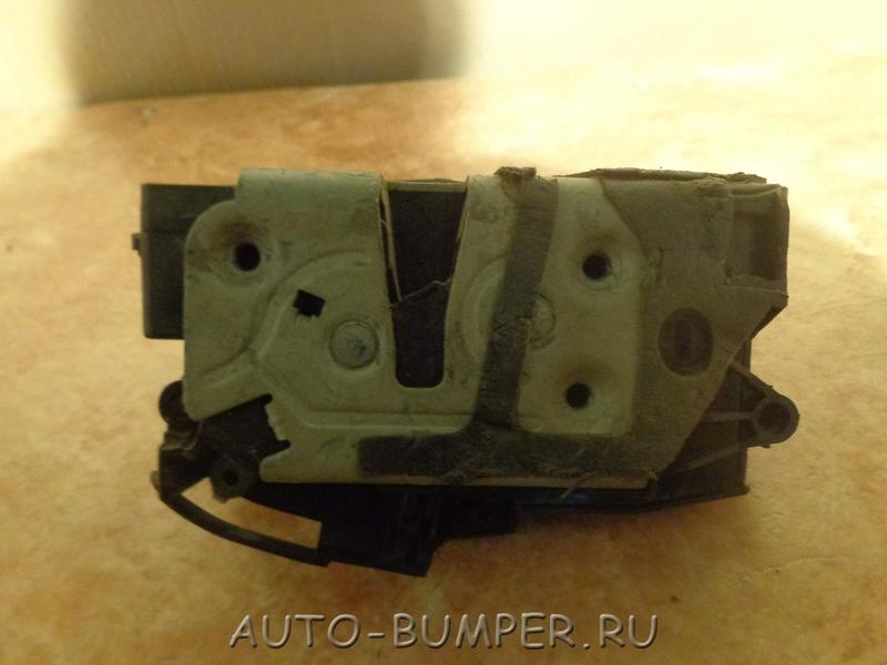 Ford Focus 3 Замок двери задней правый   Bm5aa26412104