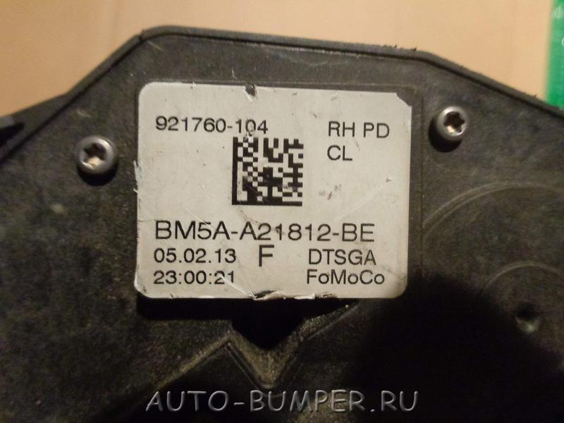 Ford Focus 3 2011- Замок двери передней правый BM5AA21812BE