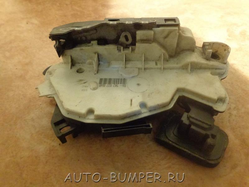 Volkswagen Golf 6 2009- Замок двери передней правой  5K2837016B