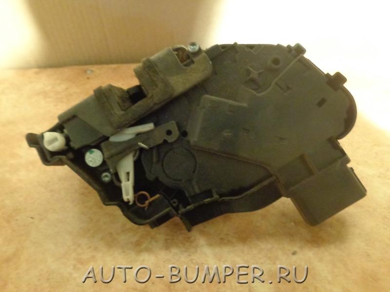 Ford Focus 2 2004- Замок двери задний правый 4M5AA26412EE 4892384