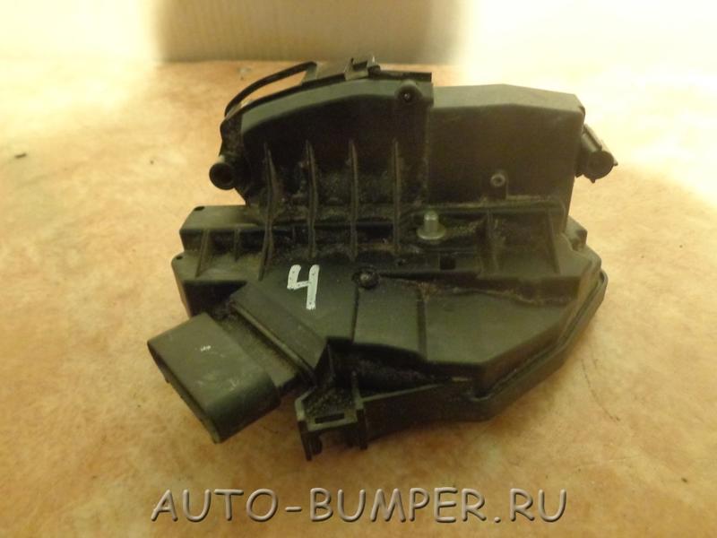 Ford Focus 3 2011- Замок двери задний правый  BM5AA26412AE