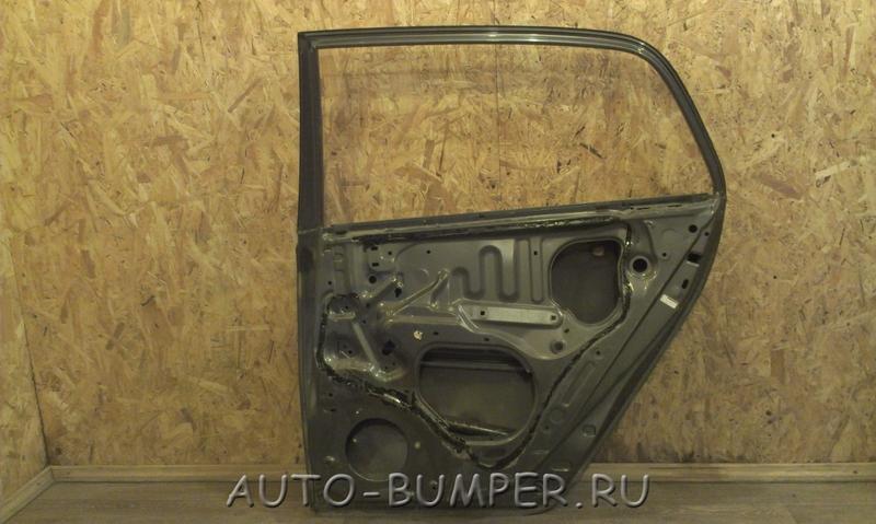 Toyota Corolla 120 Хэтчбэк Дверь задняя правая 6700302170