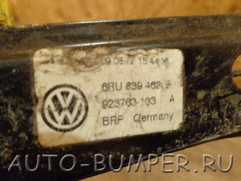 Volkswagen Polo седан 2010- стеклоподъемник двери задней правой  6RU839462E