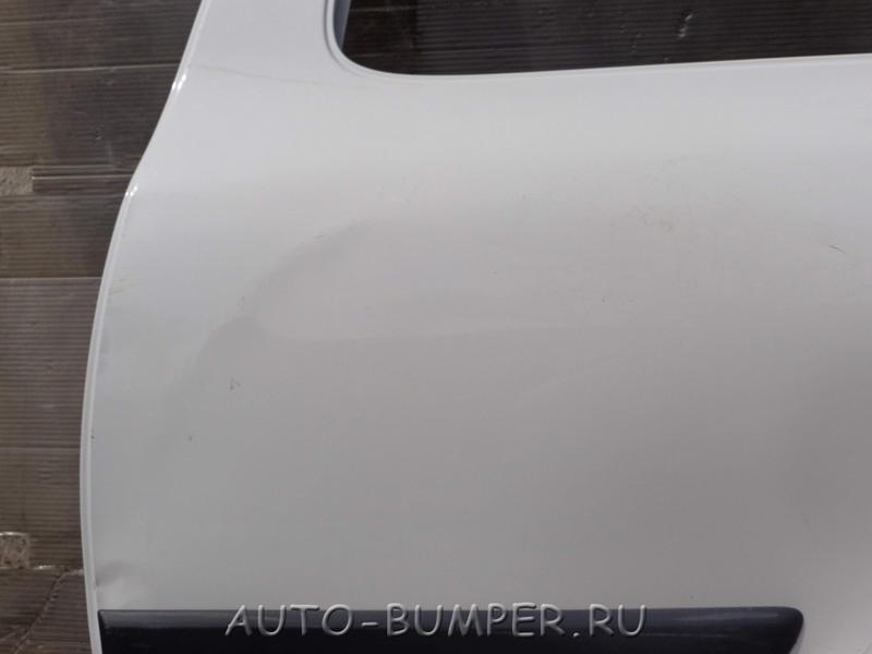 Skoda Yeti  2009- Дверь задняя левая 5L0833311 5L0833051