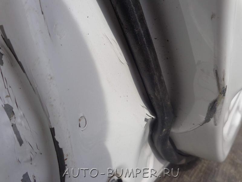 Skoda Yeti  2009- Дверь задняя левая 5L0833311 5L0833051