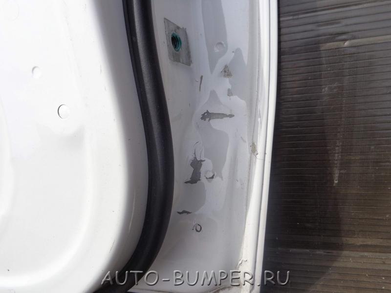 Skoda Yeti  2009- Дверь задняя левая 5L0833311 5L0833051