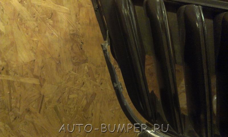 Skoda Fabia 2010- Решетка радиатора  5J0853668C