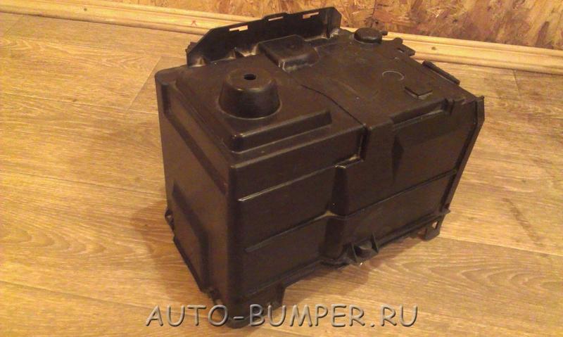 Mazda 3 BK 2003- Корпус крепление АКБ  BP4K56040