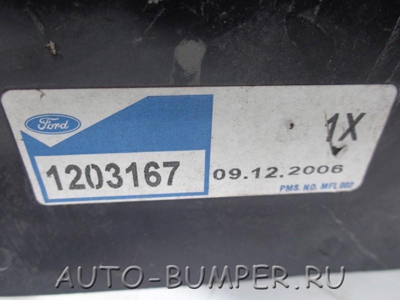 Ford Mondeo 00- Суппорт фонаря заднего правого  1203167