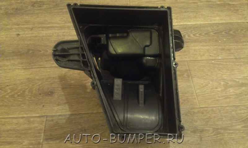 Ford Mondeo 4 2007- Корпус воздушного фильтра (низ)  AG919600AA
