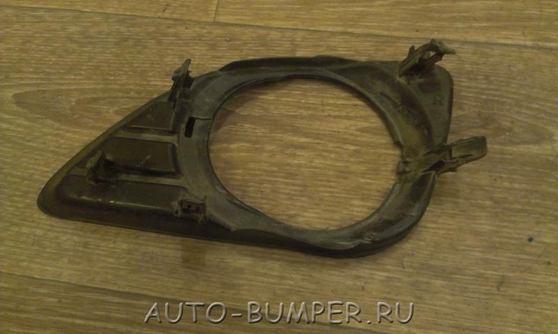 Toyota Camry V40 2009- (Рестайлинг)  Вставка ПТФ правая 5203033010