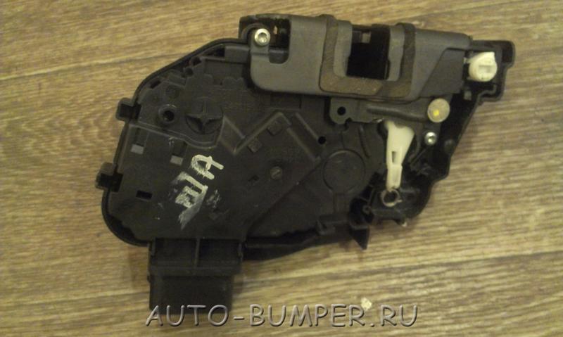 Ford Focus 2 2005- Замок двери задней левой 4M5AA26413EE