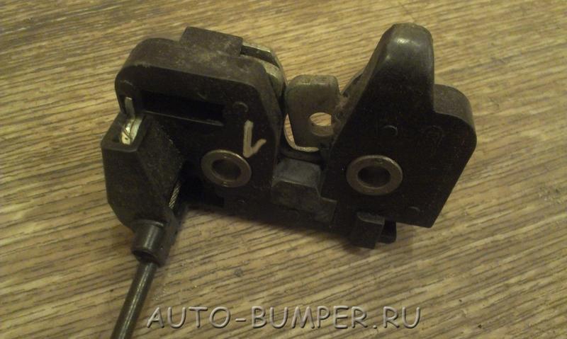 Ford Focus 2 2005- Замок двери с тросиком