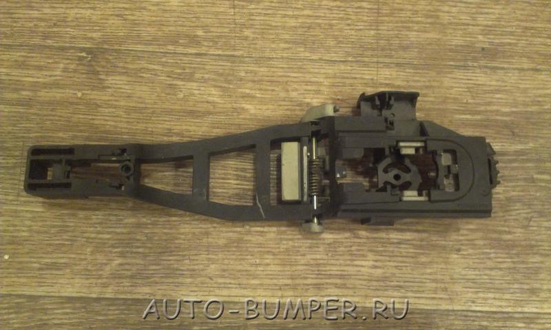 Ford Focus 2 2005- Кронштейн ручки двери передней правой 3M51R224A37AE, 1480070