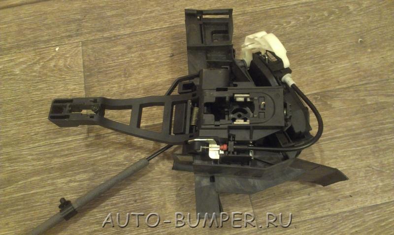 Ford Focus 3 2011- Замок двери задней правой BM5AA26412BC