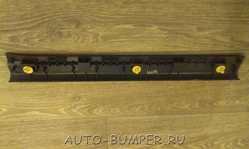 Ford Focus 3 2011- Накладка порога переднего правого BM51A13200A 1730616