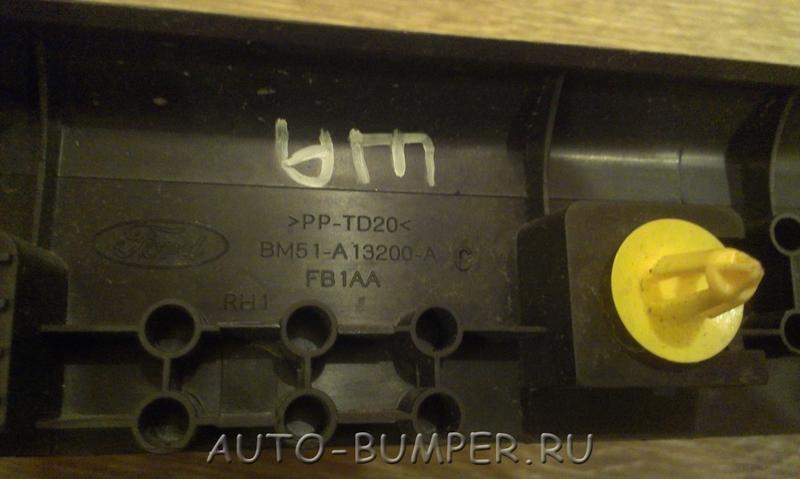 Ford Focus 3 2011- Накладка порога переднего правого BM51A13200A 1730616