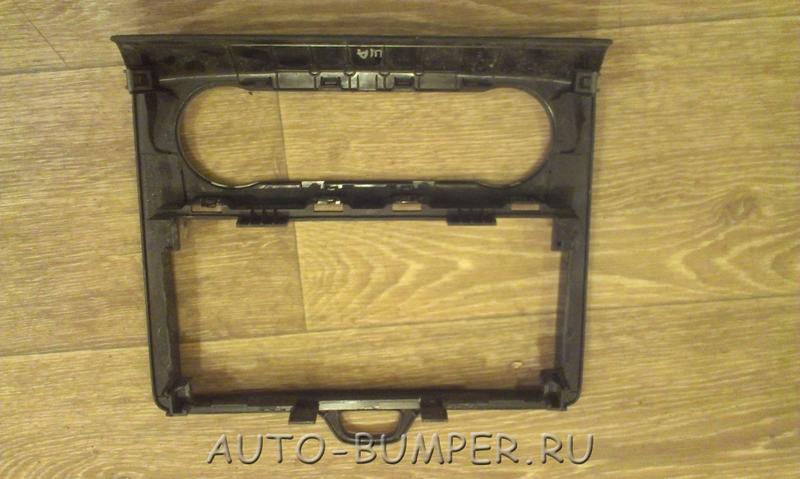  Ford Focus 2 2005- Нижняя секция панели приборов 4M5118522BA