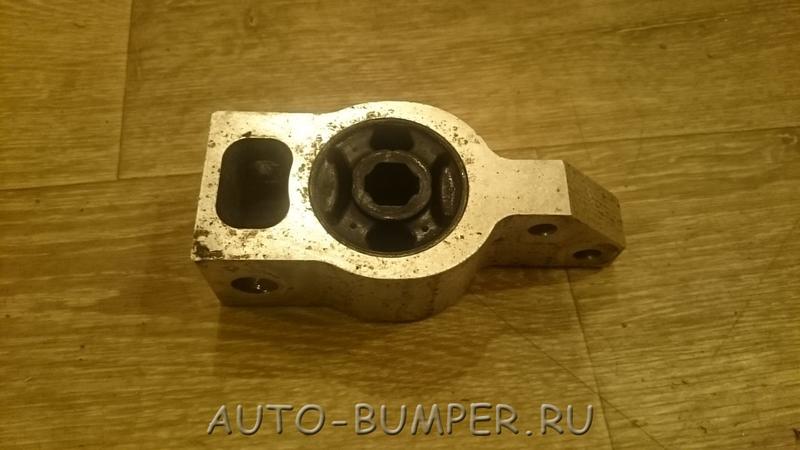 Volkswagen Passat CC Tiguan 2011- Сайлентблок переднего рычага 3C0199231E