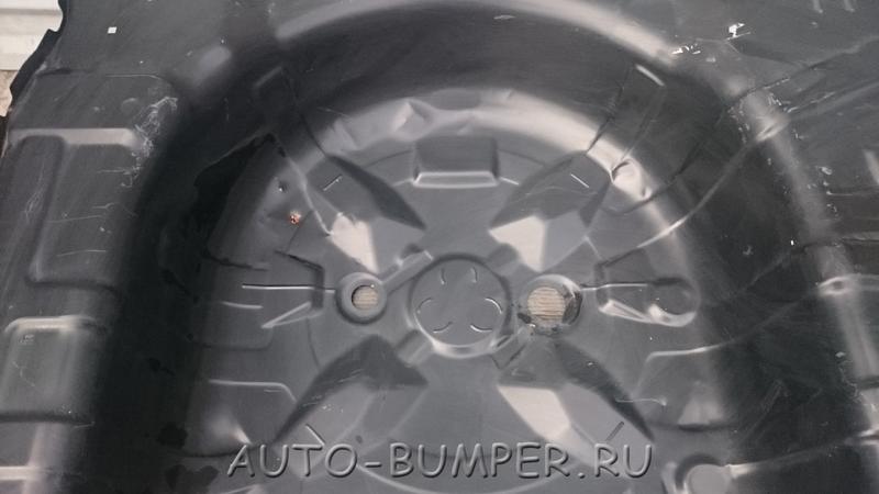 Hyundai i20 2008- Ппол багажника 655131J001 