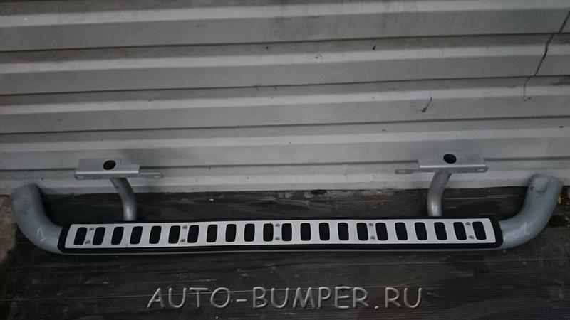 Land Rover Defender 2003- Порог (подножка) LR008375