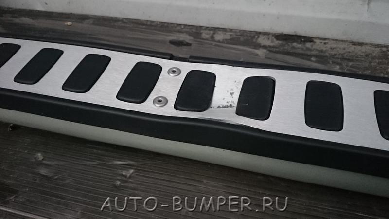 Land Rover Defender 2003- Порог (подножка) LR008375