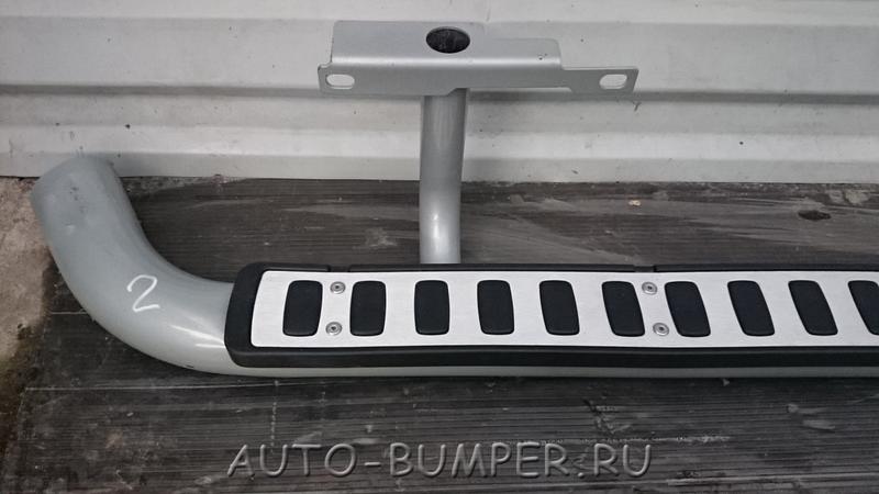 Land Rover Defender 2003- Порог (подножка) LR008375