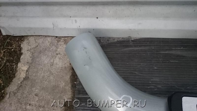 Land Rover Defender 2003- Порог (подножка) LR008375