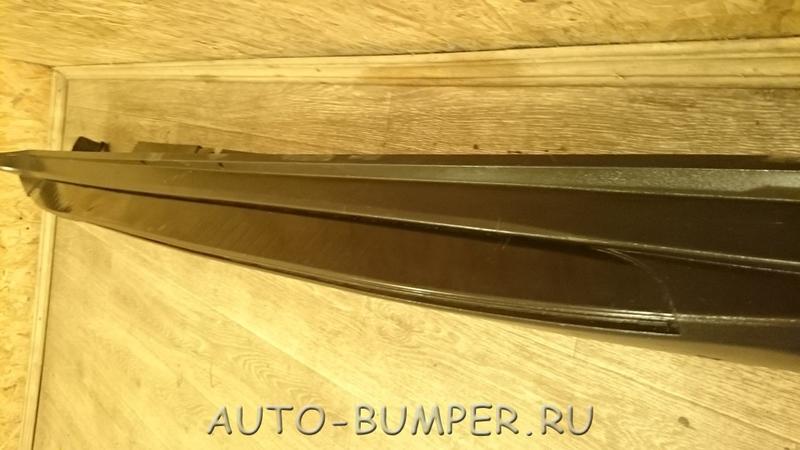 Hyundai IX35 Накладка порога правая 2SF37AQ010 2SF37-AQ010