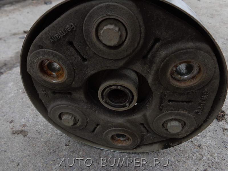 Volkswagen Tiguan 2007- Карданный вал 5N0521101E