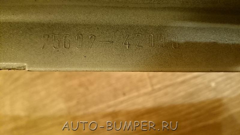 Toyota Rav4 2006- Накладка крыла переднего левого 7560742090 7561242090A0