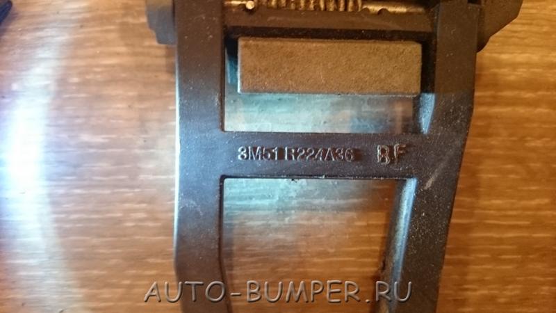 Ford Focus 2 2005- Кронштейн ручки двери передней левой 3M51R224A36BF, 1480068