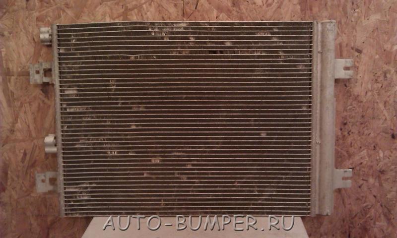 Renault Duster 2010- Радиатор кондиционера 8200741257
