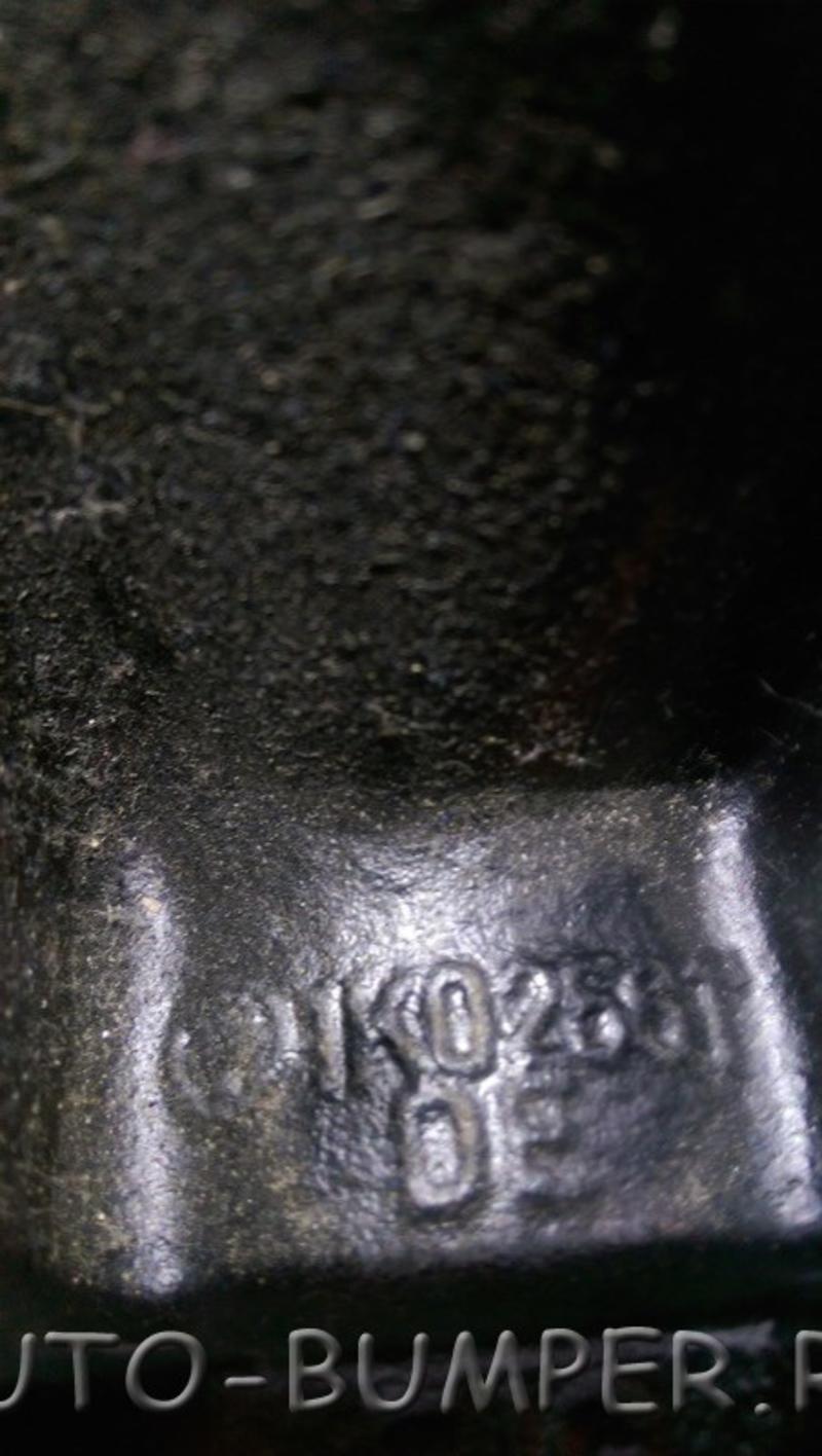Skoda Volkswagen Кулак поворотный правый 1K0407256T