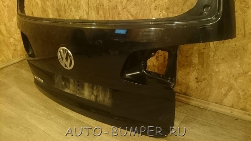 Volkswagen Touran 2011- Дверь багажника 1T0827159K 1T0827025