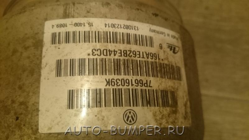 Volkswagen Touareg 2010- Пневмобаллон передний левый 7P6616039K