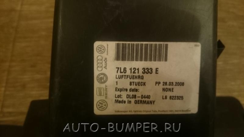 Volkswagen Touareg  2003- Воздуховод левый 7L6121333E