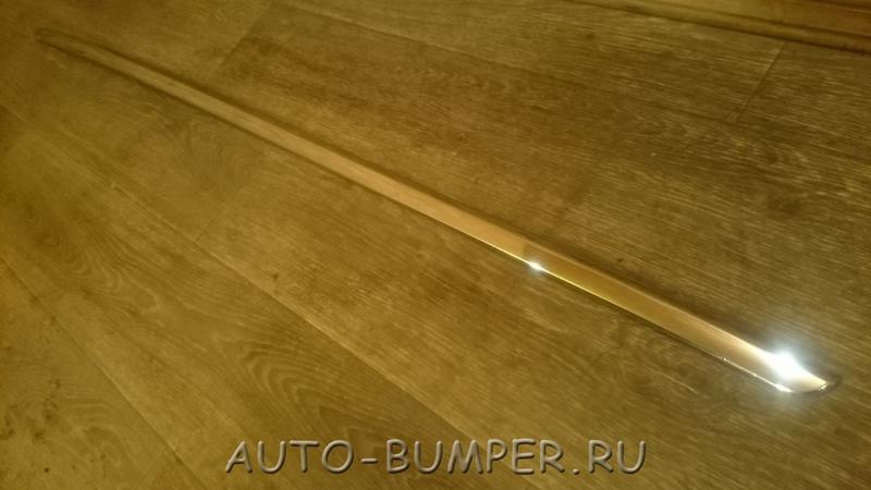 Volkswagen Transporter 2012- Молдинг двери багажника 7E08530792ZZ