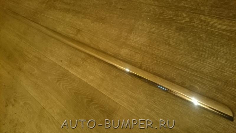 Volkswagen Transporter 2012- Молдинг двери багажника 7E08530792ZZ