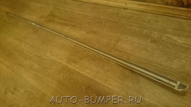 Volkswagen Transporter 2012- Молдинг двери багажника 7E08530792ZZ