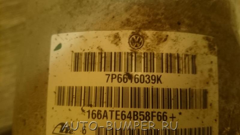 Volkswagen Touareg 2010- Пневмобаллон переднего амортизатора левый 7P6616039K