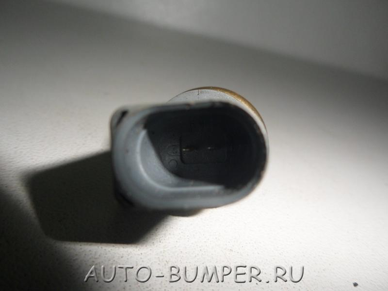 Audi Volkswagen 2008- Датчик температуры ОЖ с защелкой 06A919501A 06H121142C