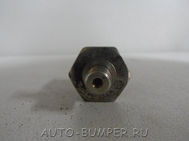Audi Volkswagen 2008- Датчик давления масла 06A919081F 06A919081J